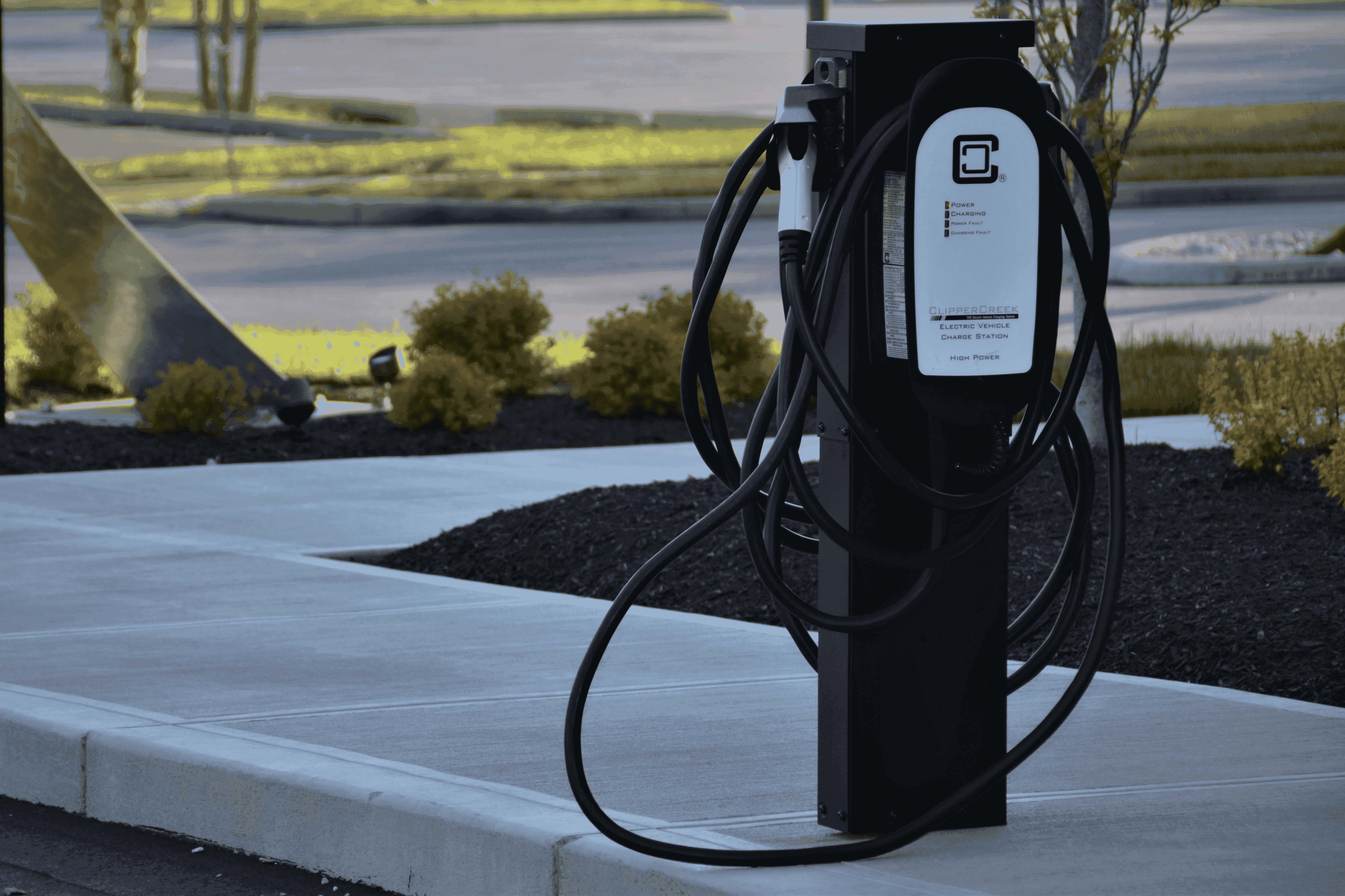 Elecra-Lighting-&-Energy-Solutions-Why-EV-Charger-Installation-Should-Be-Done-Carefully